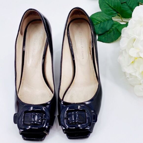 Etienne Aigner Black Patent Leather Peep Toe Pumps With Buckles Size 6.5 - Picture 3 of 8